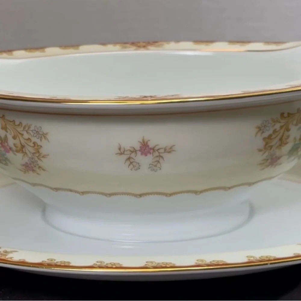 Noritake China Cardinal Rose Gravy Sauce Boat w Attached Tray Occupied Japan